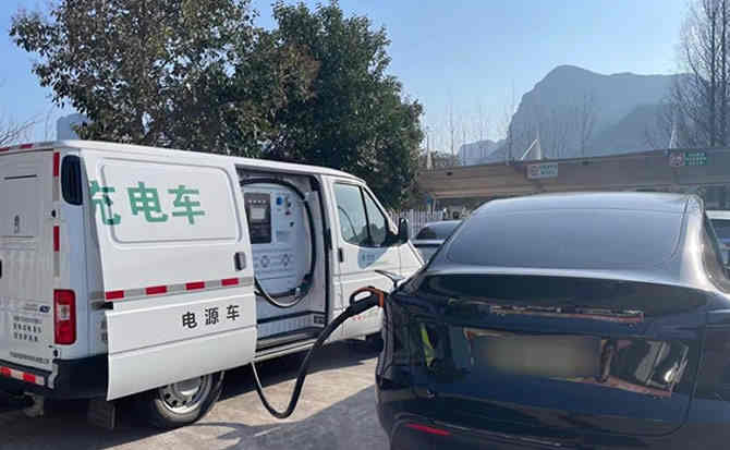 东源汽车搭电
